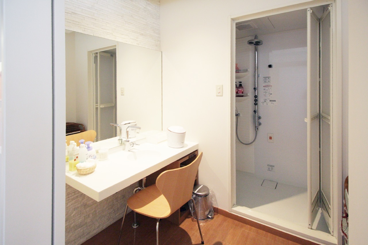 シャワールーム